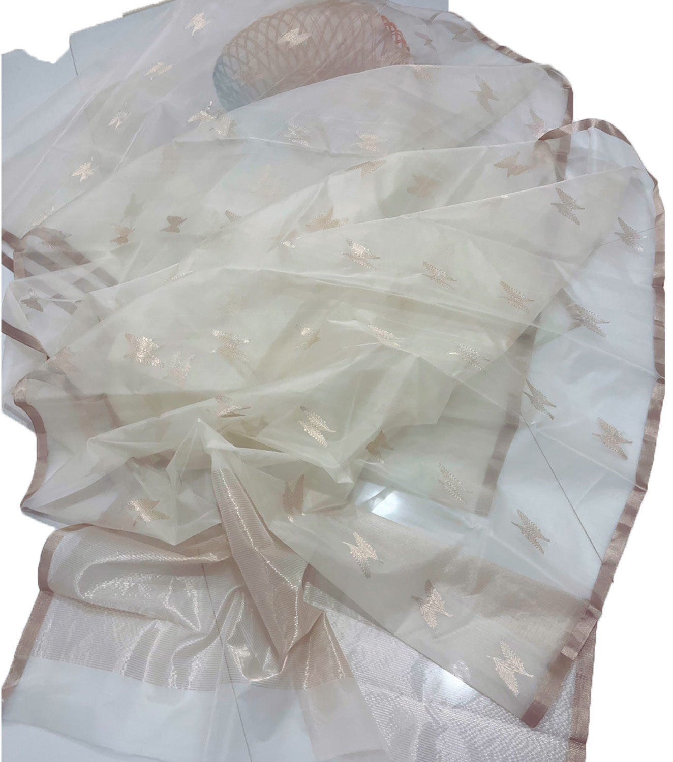 Off White Handloom Chanderi Pure Katan Organza Silk Saree - Luxurion World