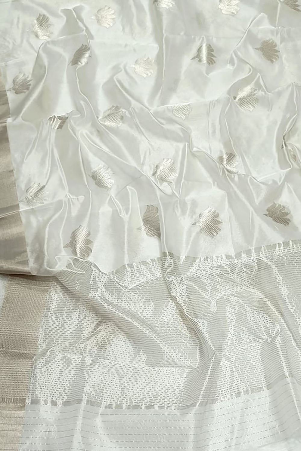 Off White Chanderi Handloom Pure Silk Saree - Luxurion World