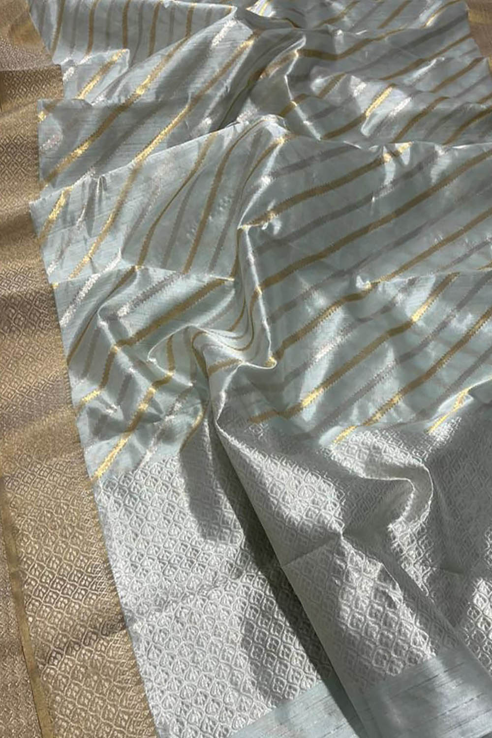 Grey Chanderi Handloom Pure Silk Stripes Design Saree - Luxurion World