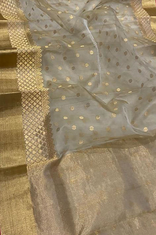 Exquisite Golden Chanderi Handloom Pure Katan Silk Saree: Timeless Elegance