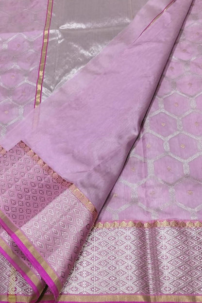 Elegant Pink Chanderi Handloom Pure Silk Saree: A Timeless Classic - Luxurion World