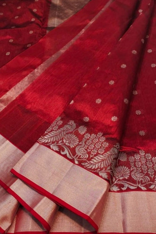 Elegant Red Chanderi Handloom Pure Silk Saree: A Timeless Classic - Luxurion World