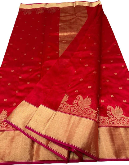 Elegant Red Chanderi Handloom Pure Silk Saree: Timeless Beauty - Luxurion World