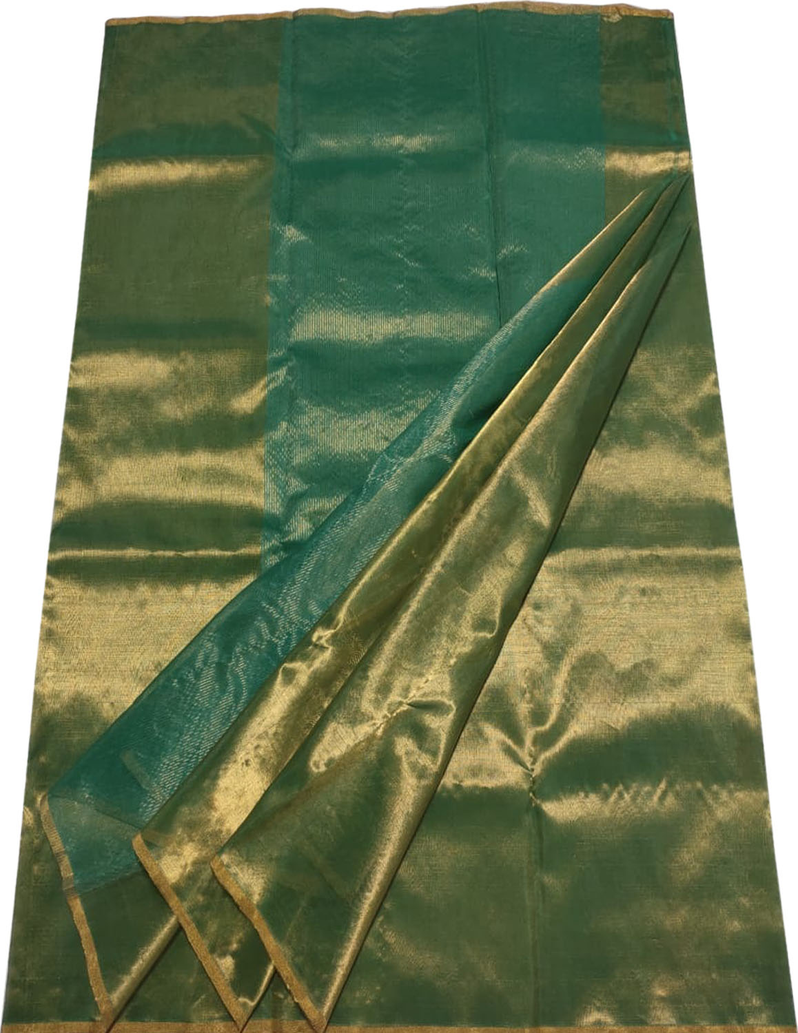 Exquisite Green Chanderi Handloom Pure Tissue Saree: Timeless Elegance - Luxurion World