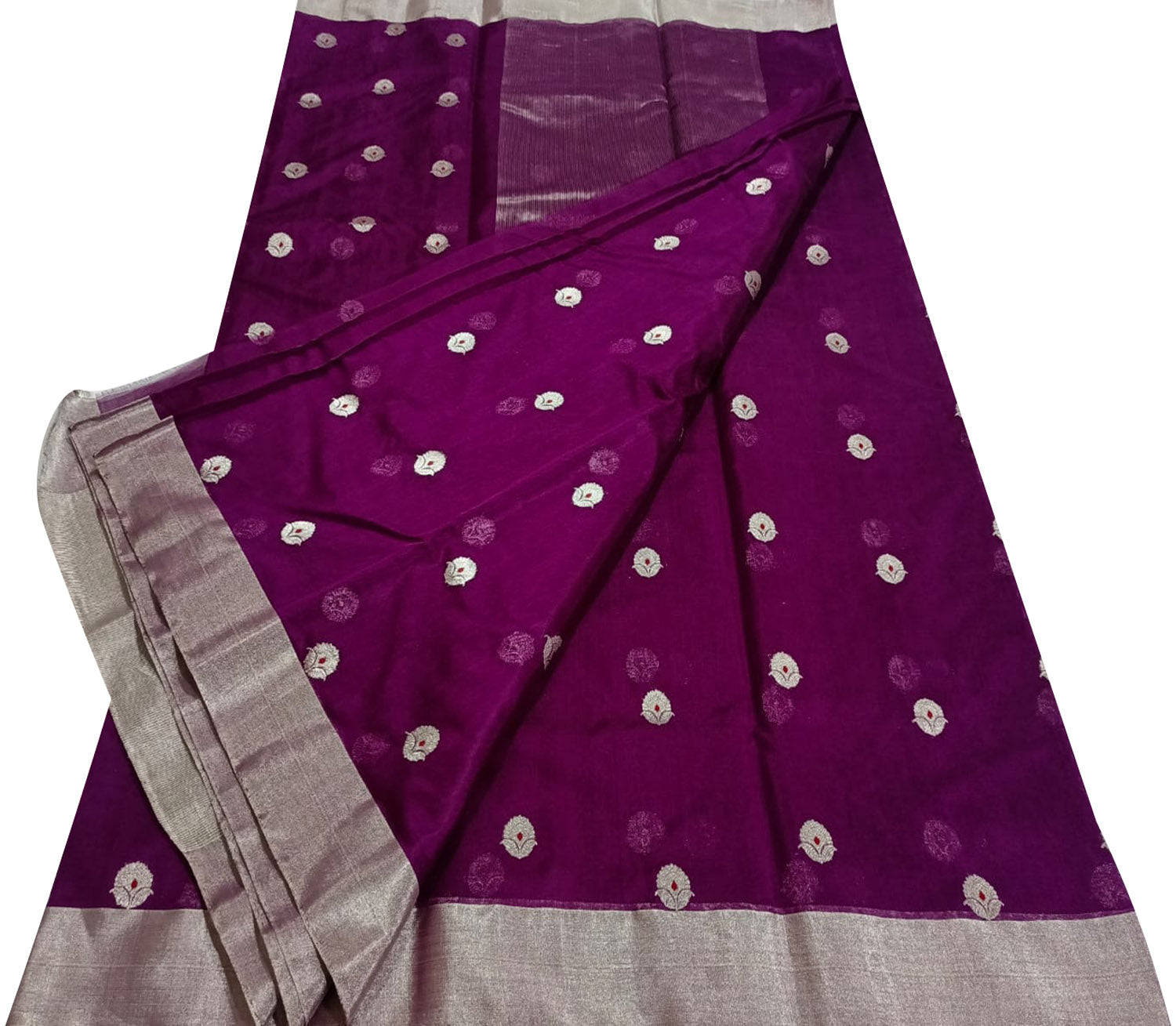 Elegant Purple Chanderi Handloom Pure Silk Saree: A Timeless Classic - Luxurion World