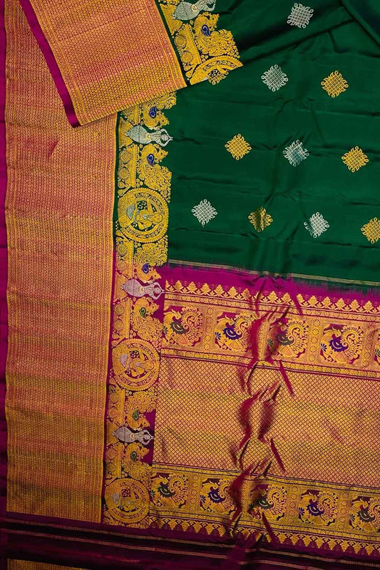 Green Gadwal Handloom Pure Silk Saree - Luxurion World