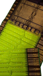 Green Gadwal Handloom Pure Silk Saree - Luxurion World