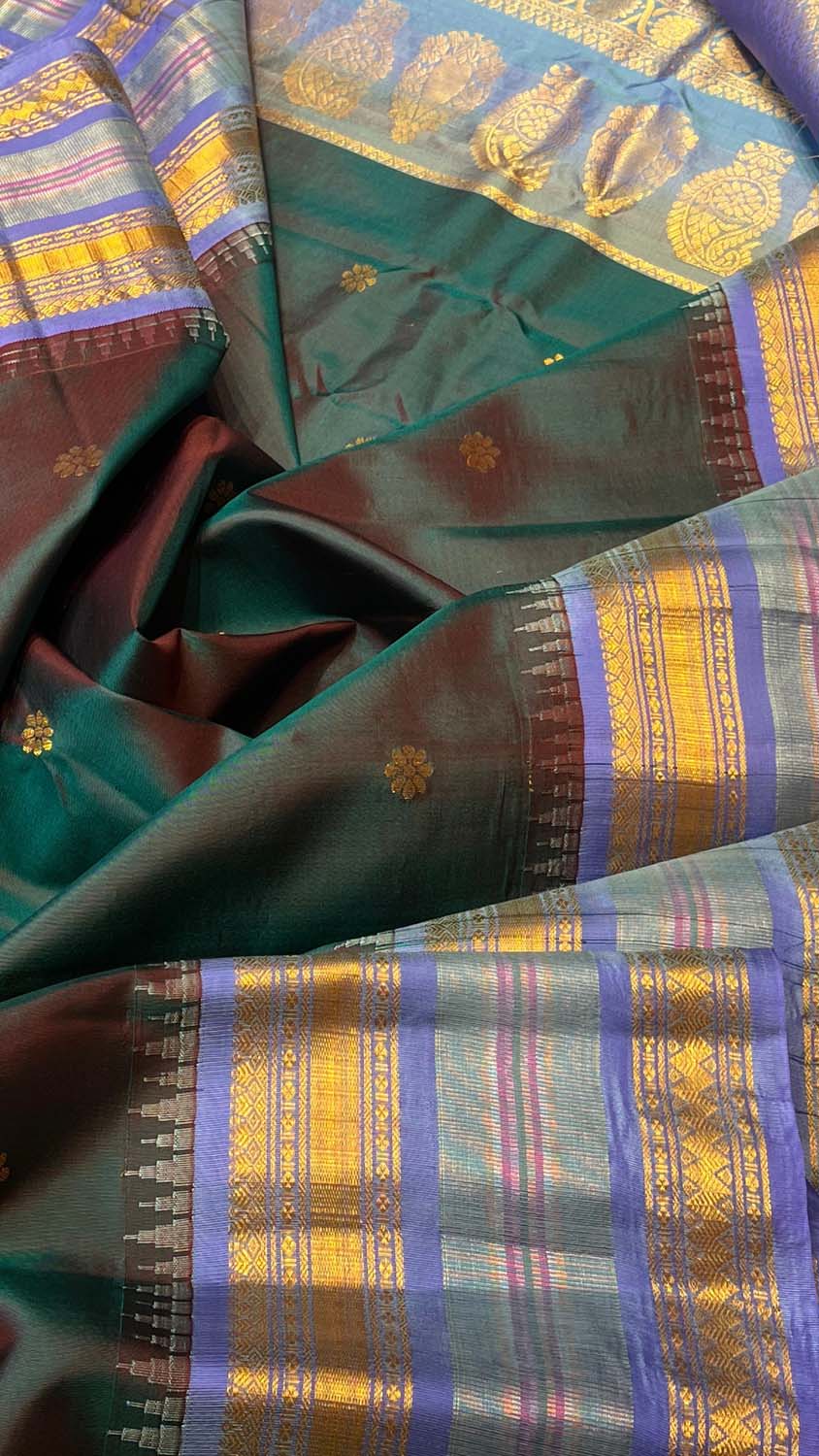 Green Gadwal Handloom Pure Silk Saree - Luxurion World