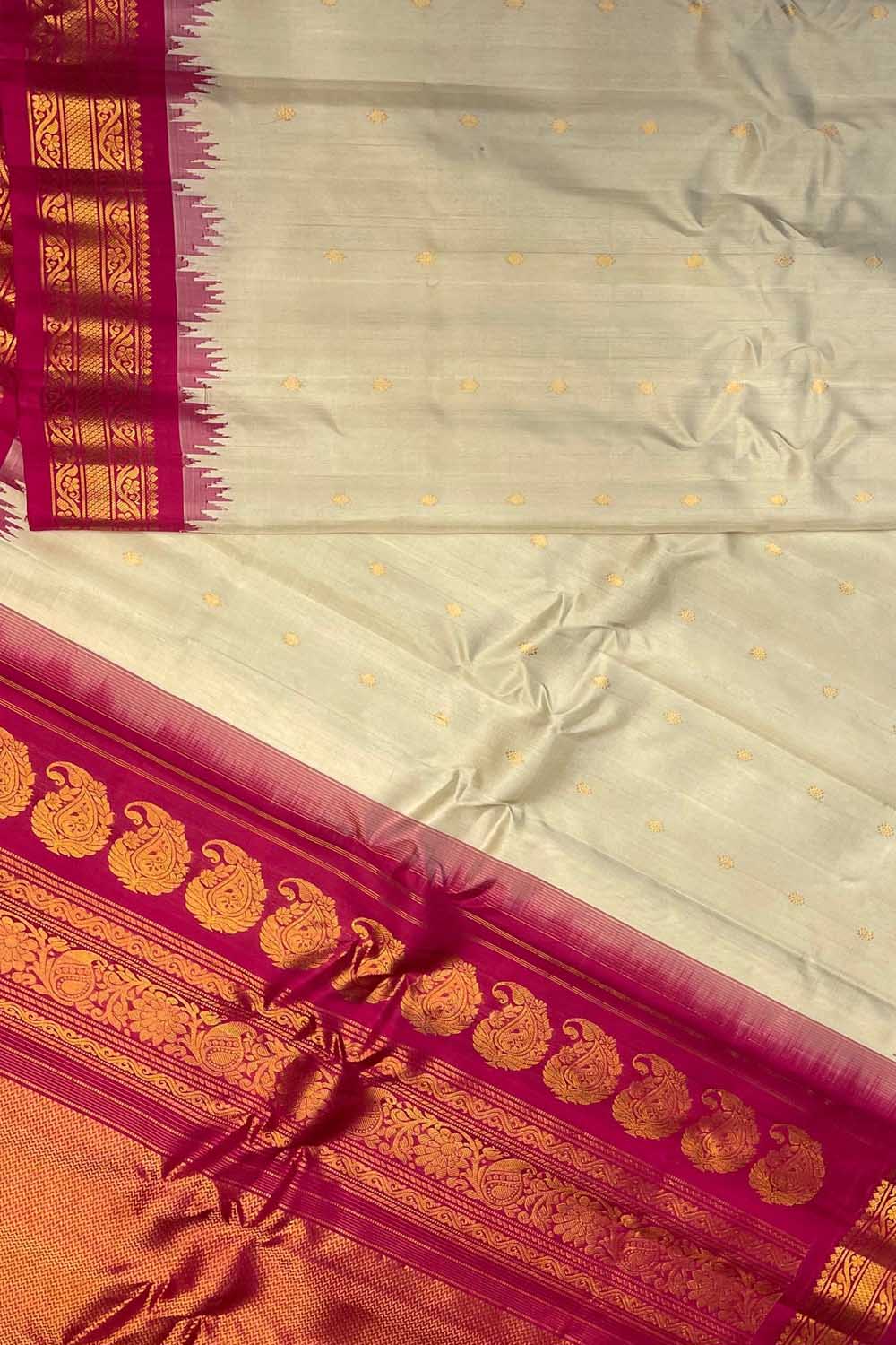 Off White Gadwal Handloom Pure Silk Saree