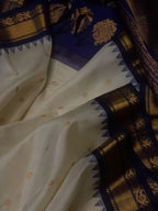 Off White Gadwal Handloom Pure Silk Saree - Luxurion World