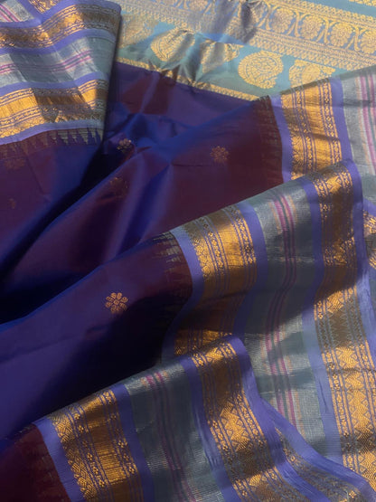 Exquisite Blue Gadwal Handloom Pure Silk Saree: Timeless Elegance - Luxurion World
