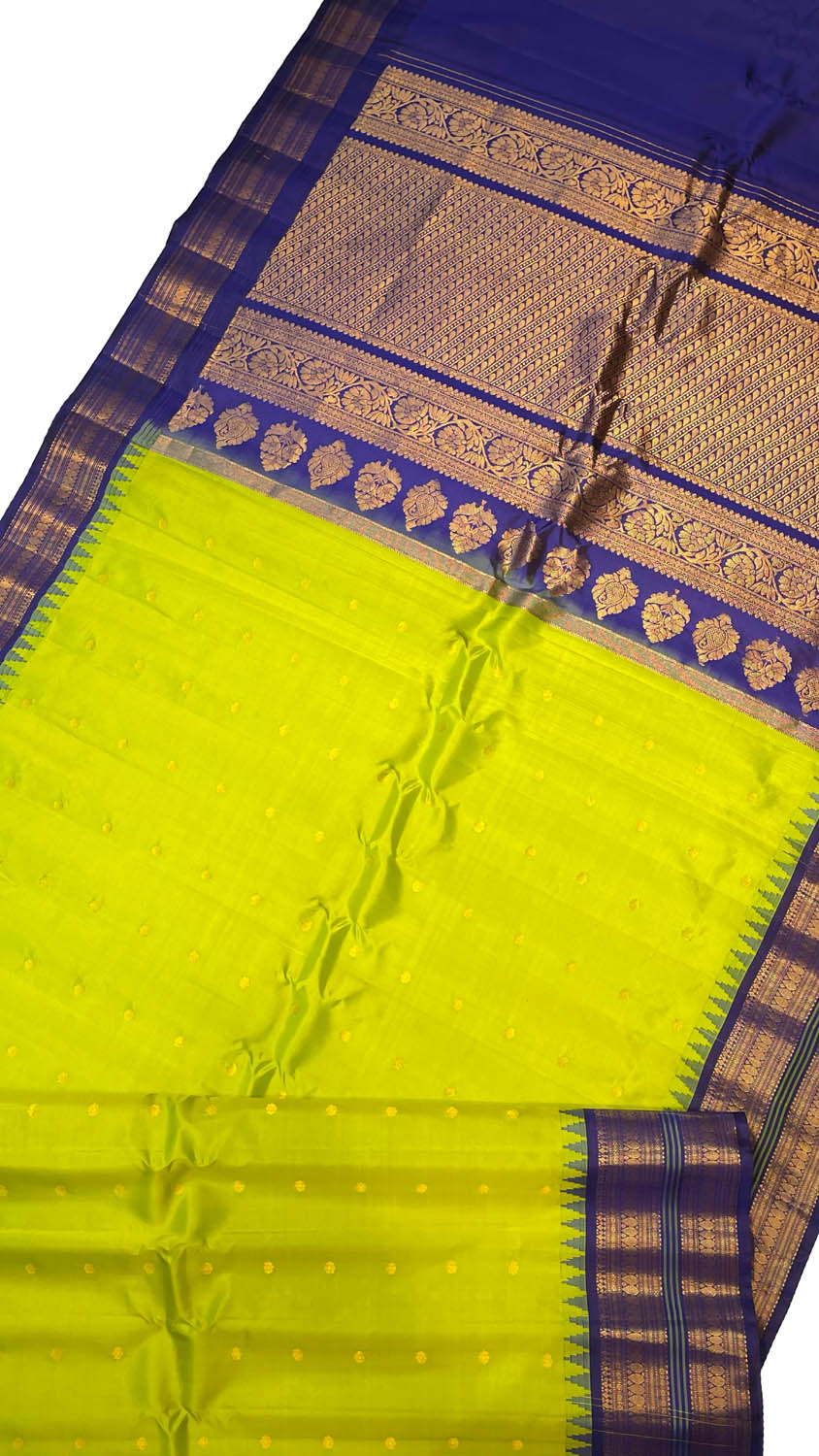Exquisite Green Gadwal Handloom Pure Silk Saree: A Timeless Elegance - Luxurion World
