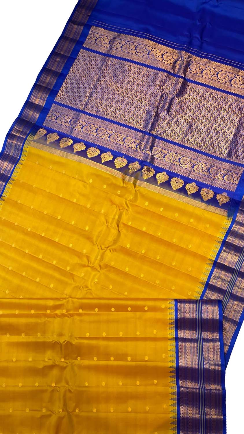 Exquisite Yellow Gadwal Handloom Pure Silk Saree: Timeless Elegance - Luxurion World