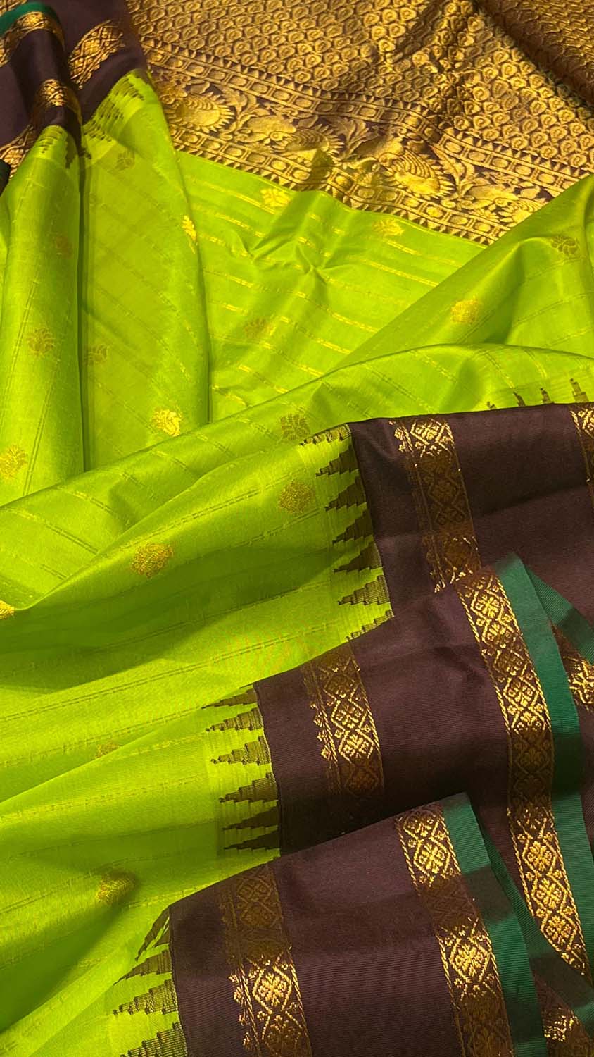 Green Gadwal Handloom Silk Saree with Temple Border - Luxurion World