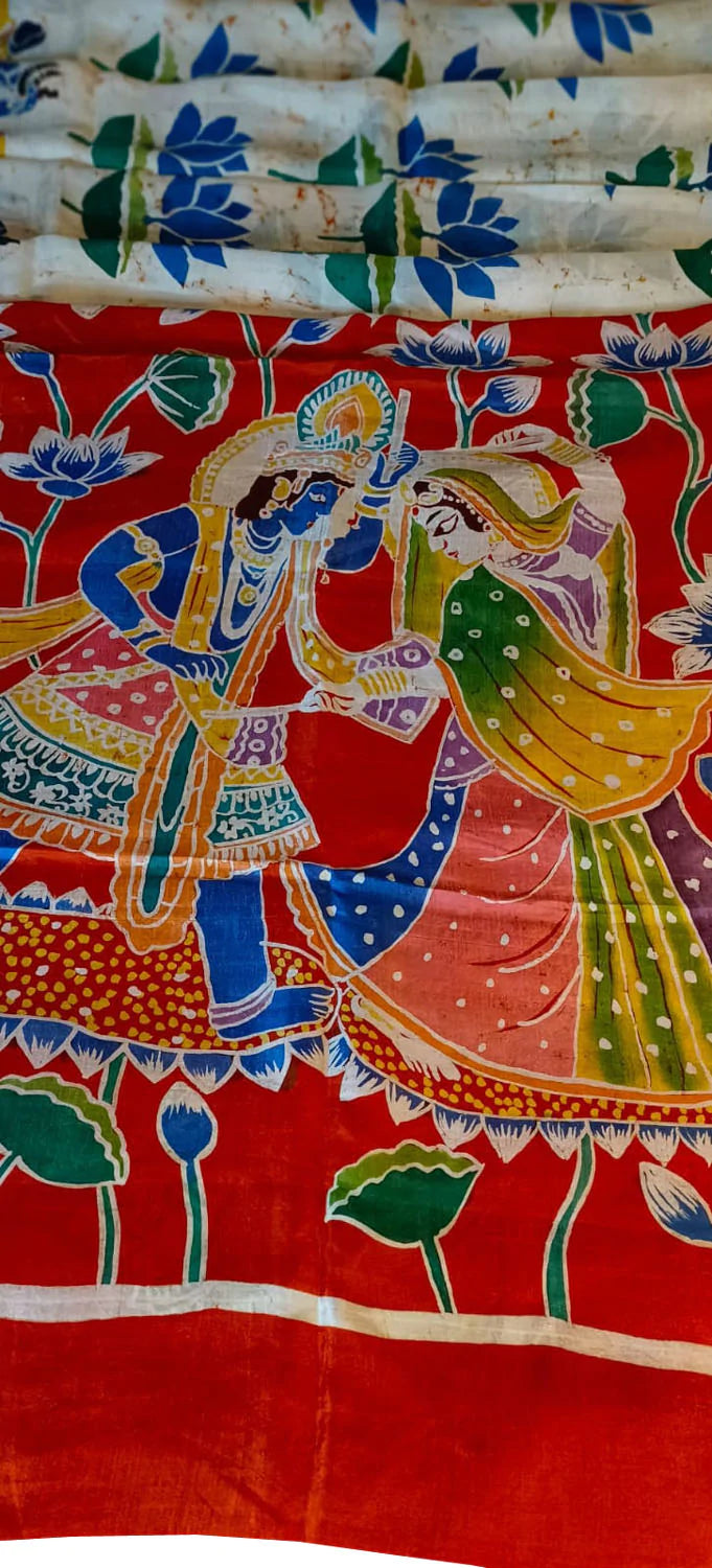 Off White Batik Hand Painted Pichhwai Mulberry Silk Floral Design Saree - Luxurion World