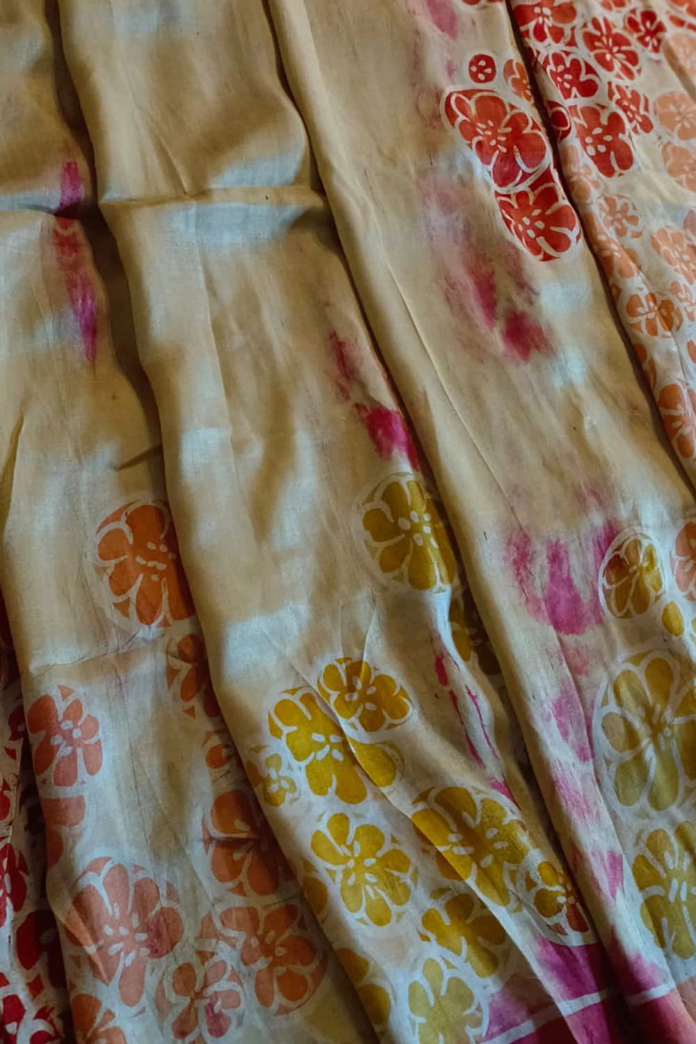 Pastel Batik Hand Painted Mulberry Silk Floral Design Saree - Luxurion World