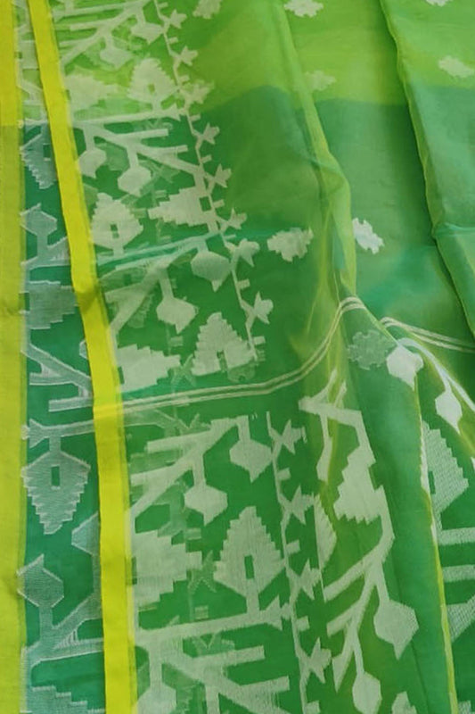 Stunning Green Handloom Jamdani Muslin Saree - Perfect for Any Occasion!