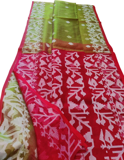 Stunning Green and Red Handloom Jamdani Muslin Saree - Perfect for Any Occasion! - Luxurion World