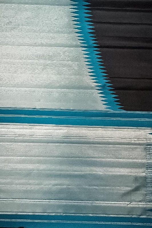 Shop the Pure Elegance of Black & Silver Kanjeevaram Handloom Silk Saree - Luxurion World