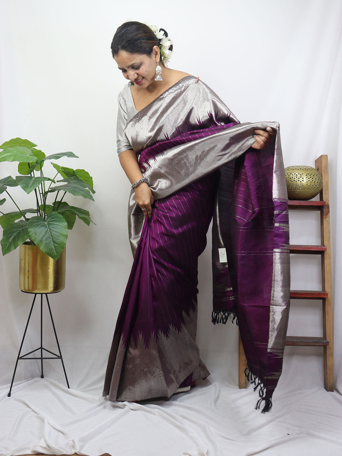 Exquisite Purple Kanjeevaram Handloom Silk Saree - Pure Elegance - Luxurion World