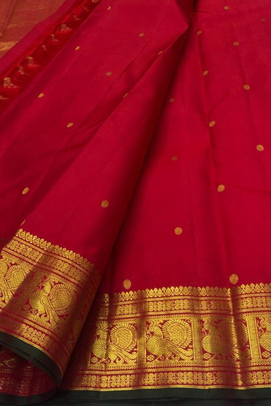 Red Kanjeevaram Handloom Pure Silk Saree - Luxurion World