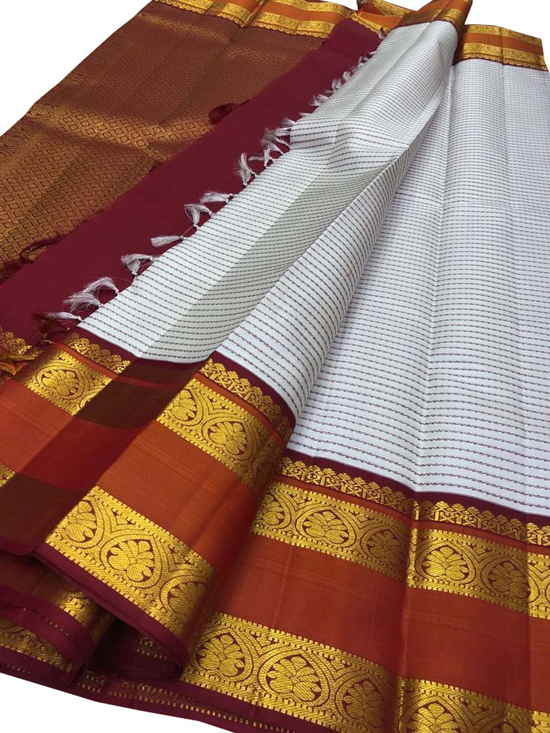 Off White Kanjeevaram Handloom Pure Silk Saree - Luxurion World