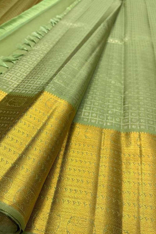 Green Kanjeevaram Handloom Pure Silk Saree - Luxurion World