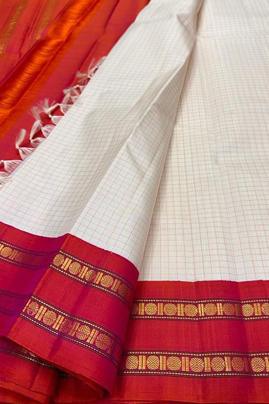 Off White Kanjeevaram Handloom Pure Silk Saree - Luxurion World