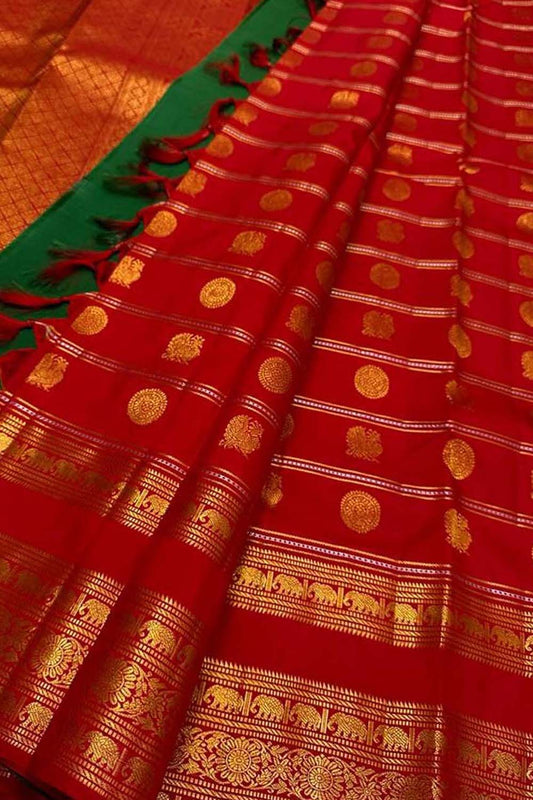 Red Kanjeevaram Handloom Pure Silk Saree - Luxurion World