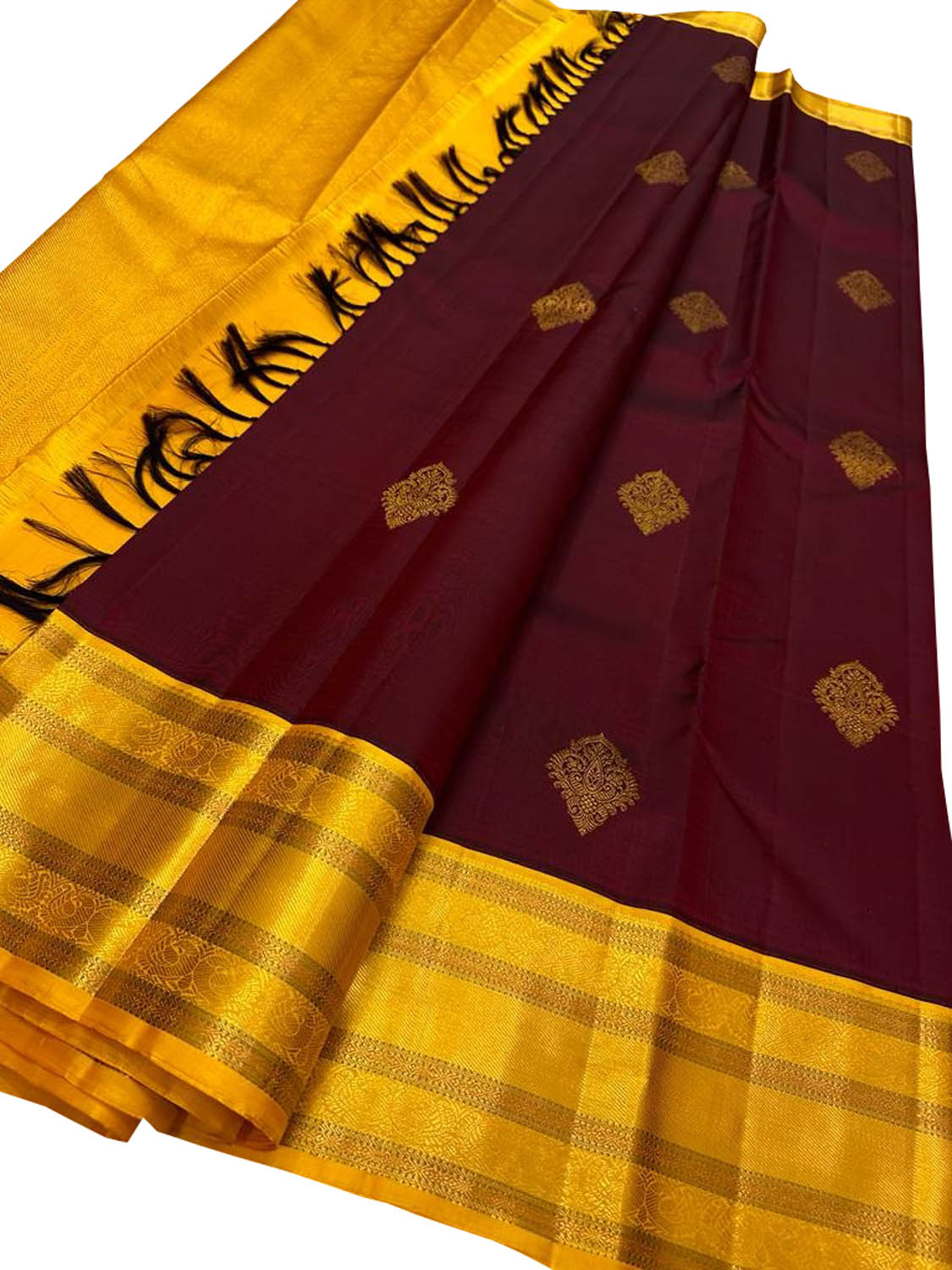 Exquisite Maroon Kanjeevaram Handloom Pure Silk Saree: Timeless Elegance - Luxurion World