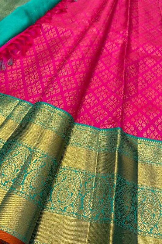 Exquisite Pink Kanjeevaram Handloom Silk Saree: Timeless Elegance - Luxurion World