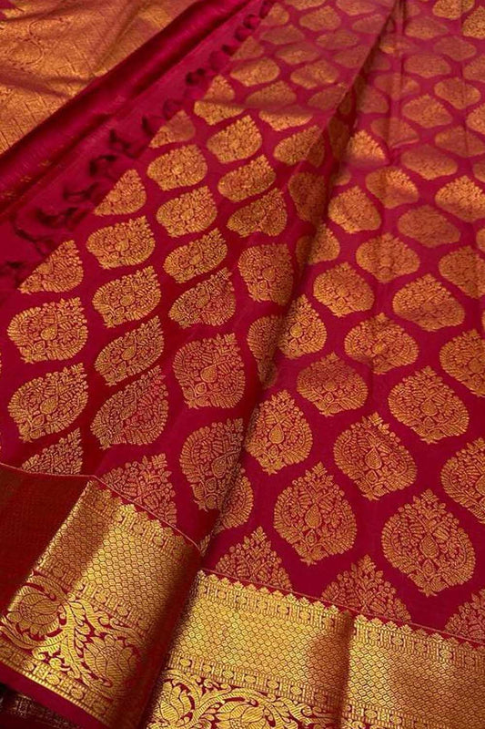 Exquisite Red Kanjeevaram Handloom Pure Silk Saree: Timeless Elegance - Luxurion World