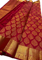 Exquisite Red Kanjeevaram Handloom Pure Silk Saree: Timeless Elegance - Luxurion World