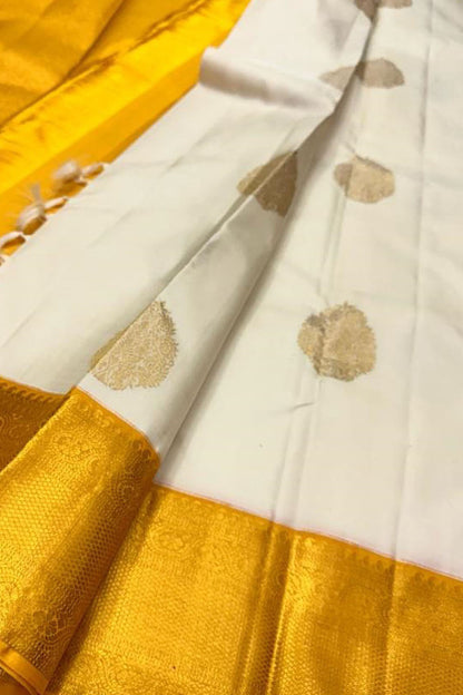 Elegant Off White Kanjeevaram Handloom Pure Silk Saree - Luxurion World