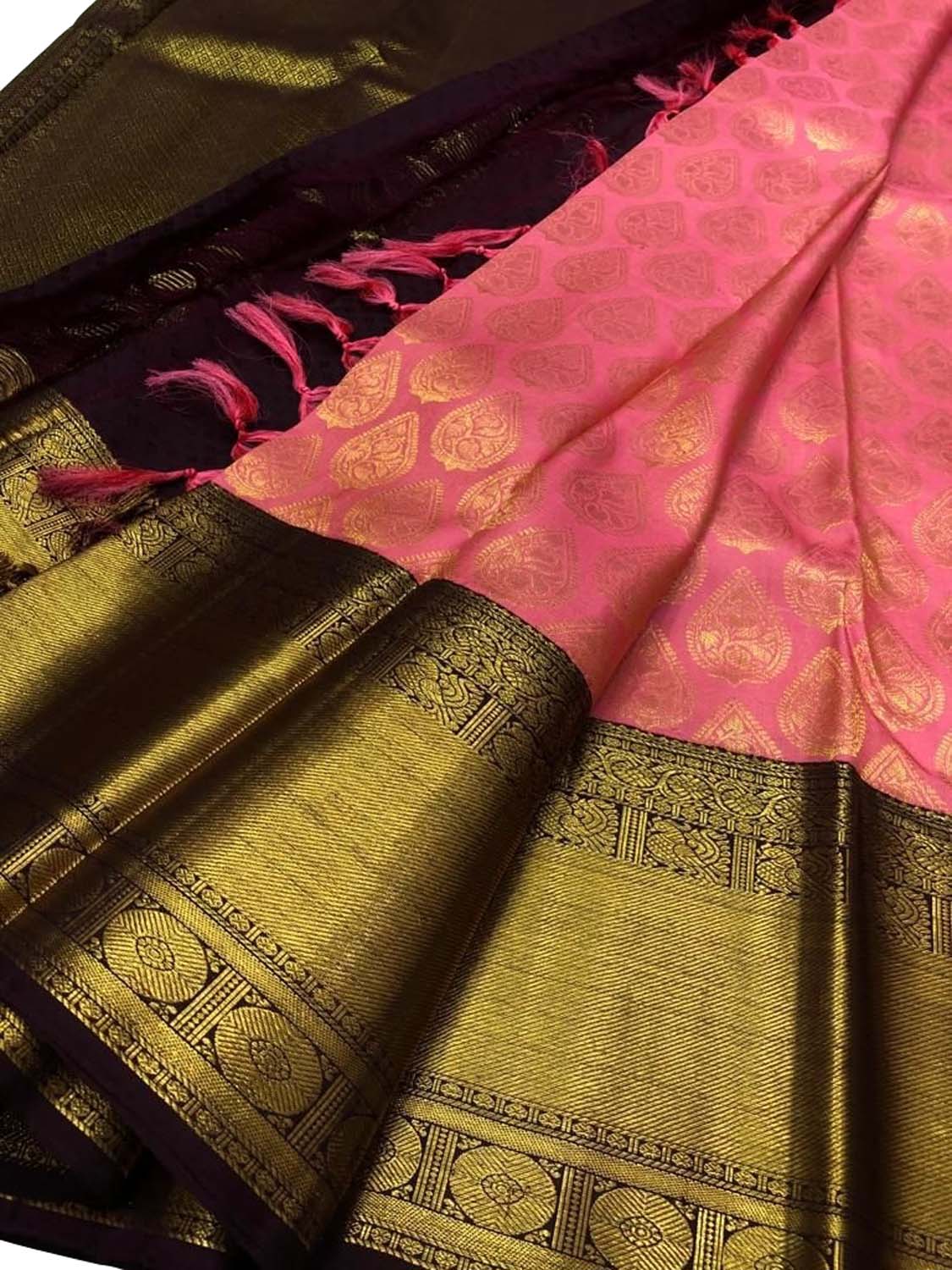Exquisite Pink Kanjeevaram Handloom Pure Silk Saree: Timeless Elegance - Luxurion World
