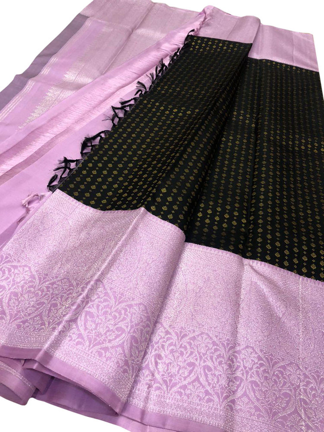 Elegant Black Kanjeevaram Handloom Pure Silk Saree - Luxurion World