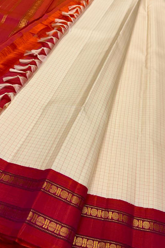 Elegant Off White Kanjeevaram Handloom Pure Silk Saree - Luxurion World