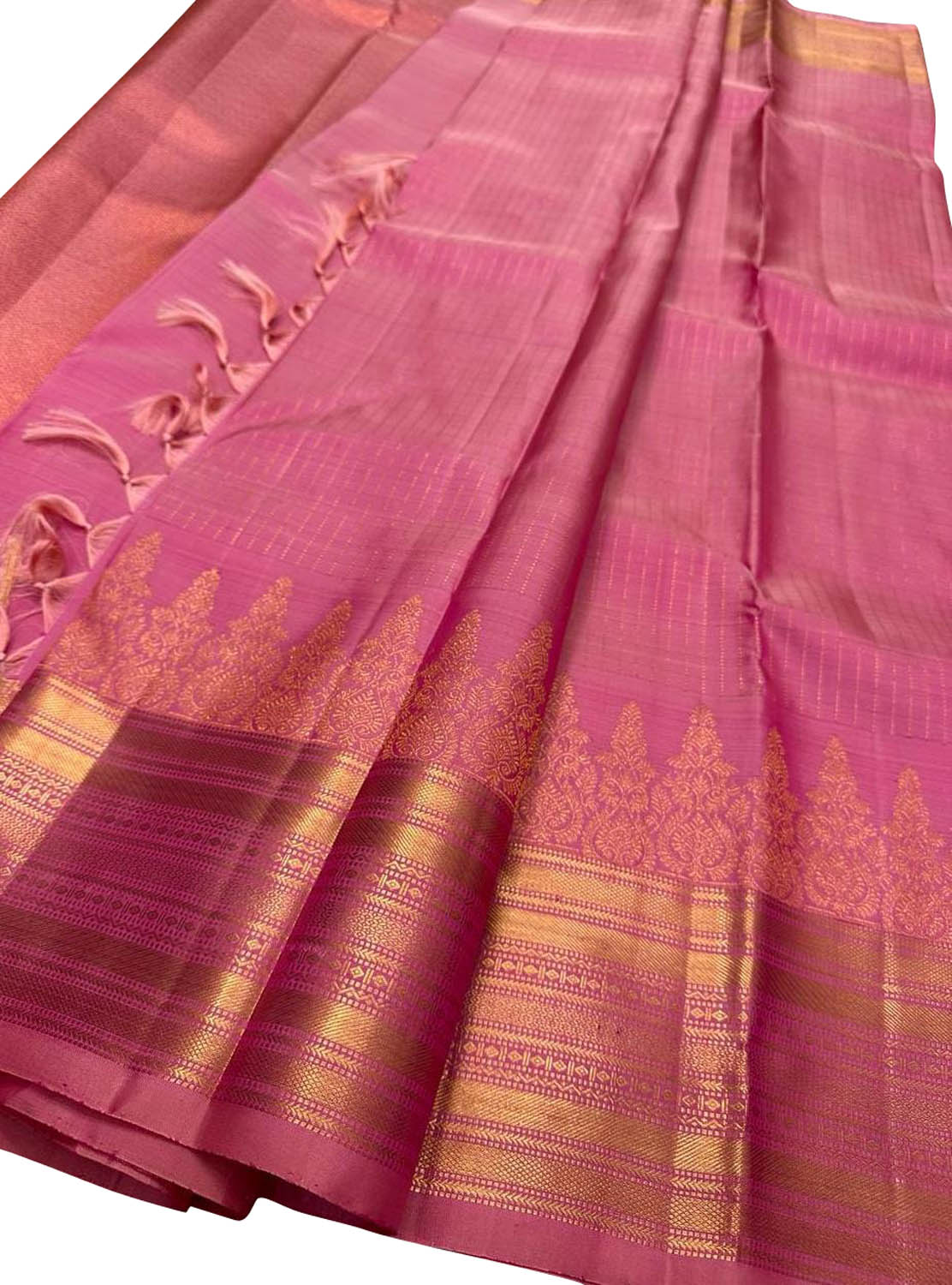 Exquisite Pink Kanjeevaram Handloom Silk Saree - Luxurion World