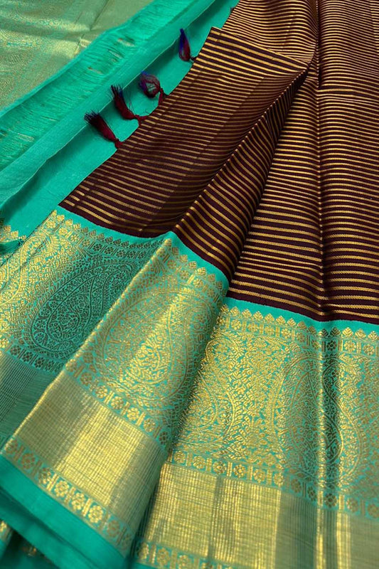 Exquisite Maroon Handloom Kanjeevaram Silk Saree - Luxurion World