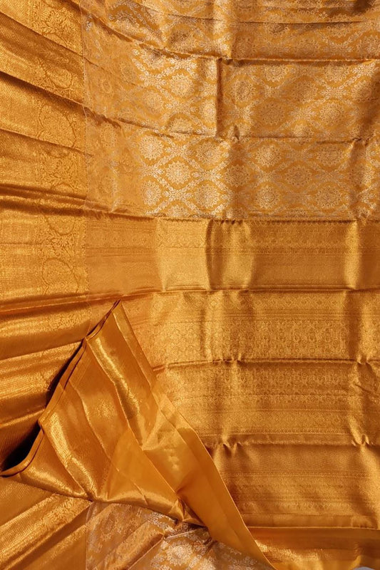 Shop the Finest Golden Kanjeevaram Handloom Pure Silk Sarees Online - Luxurion World