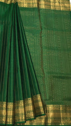 Exquisite Green Kanjeevaram Handloom Pure Silk Saree: Timeless Elegance - Luxurion World