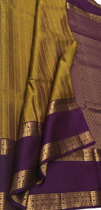Exquisite Golden Kanjeevaram Silk Saree - Handloom Pure - Luxurion World