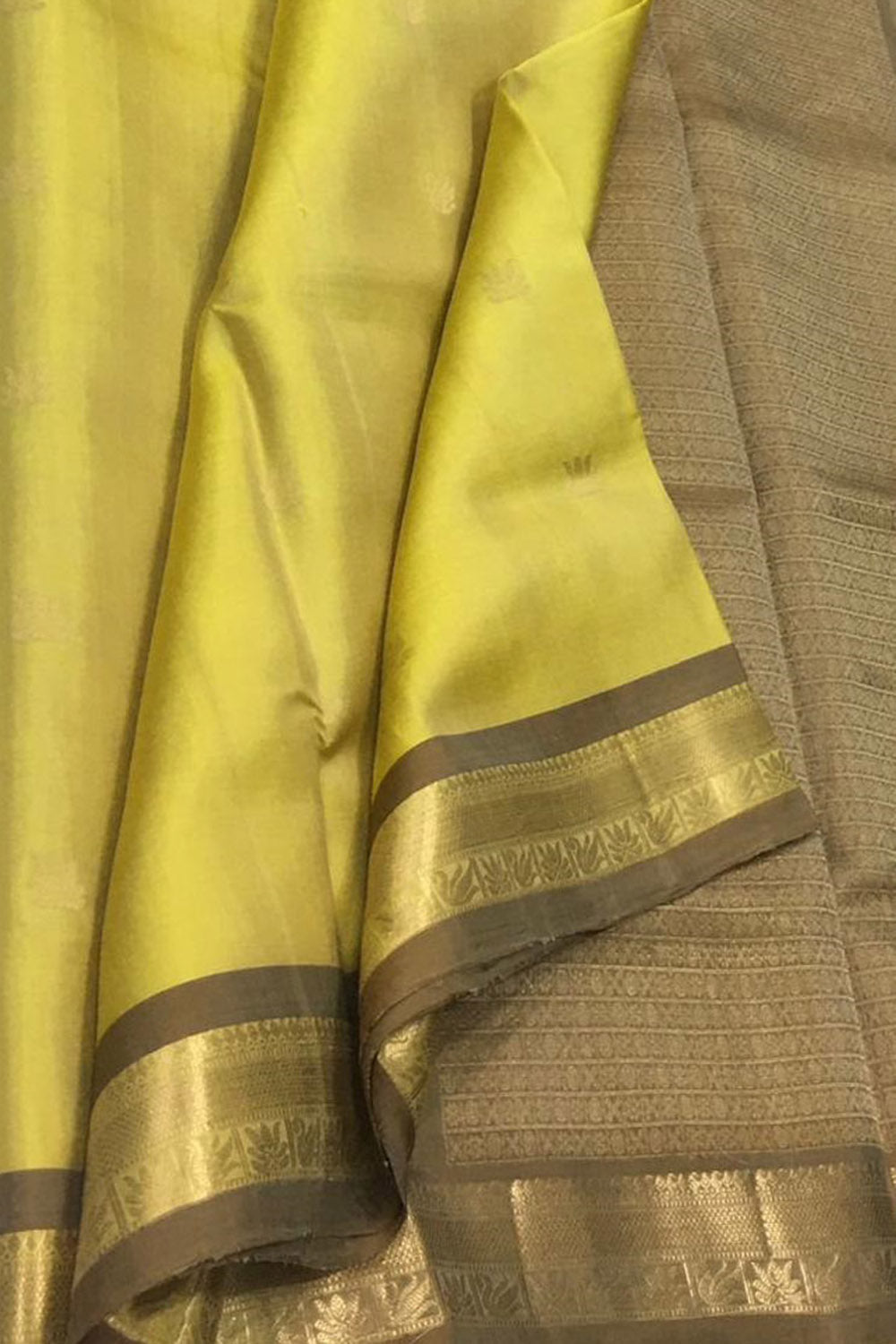 Yellow Kanjeevaram Handloom Silk Saree - Pure Elegance - Luxurion World
