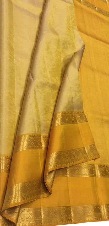 Golden Glow: Kanjeevaram Pure Silk Saree - Luxurion World