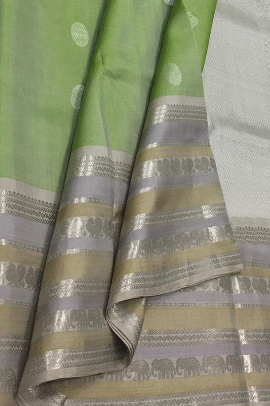 Green Kanjeevaram Handloom Pure Silk Saree - Elegant and Luxurious - Luxurion World