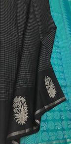 Exquisite Black Kanjeevaram Handloom Silk Saree - Luxurion World