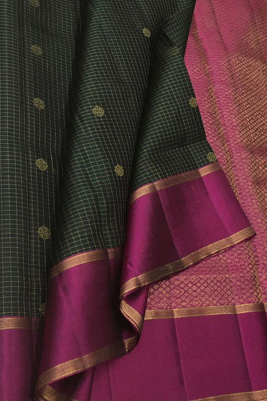 Green Kanjeevaram Handloom Pure Silk Saree - Elegant and Luxurious - Luxurion World