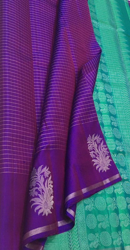Exquisite Purple Kanjeevaram Silk Saree - Handloom Beauty - Luxurion World