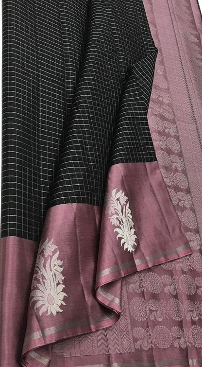 Exquisite Black Kanjeevaram Silk Saree Handloom - Luxurion World