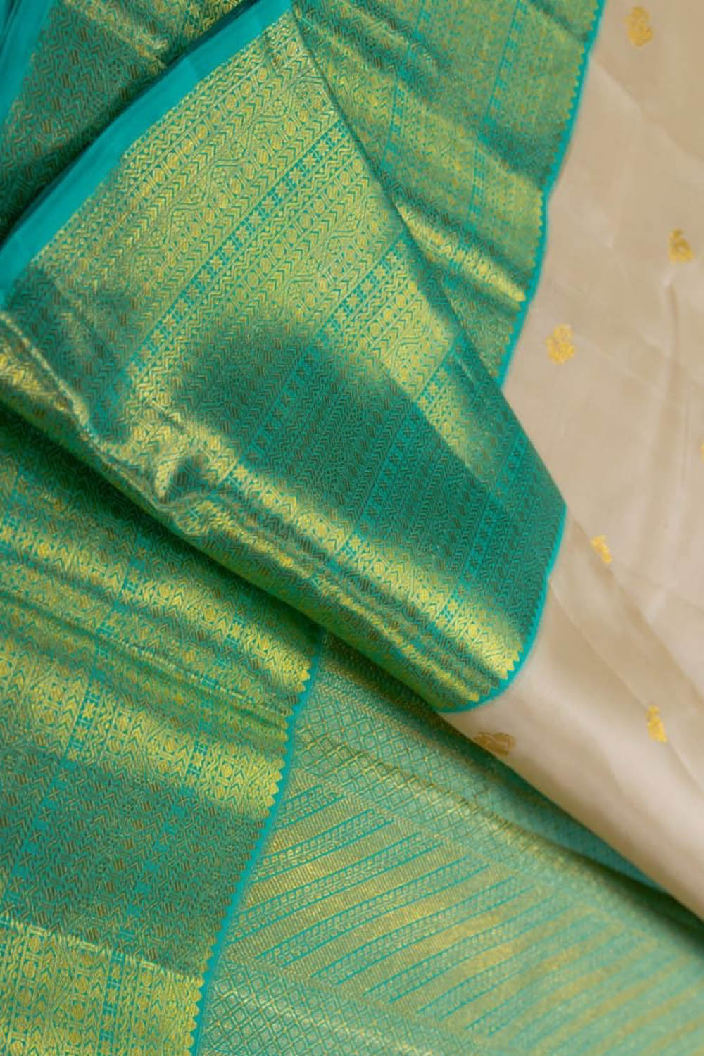 Pastel Kanjeevaram Handloom Pure Silk Saree - Luxurion World